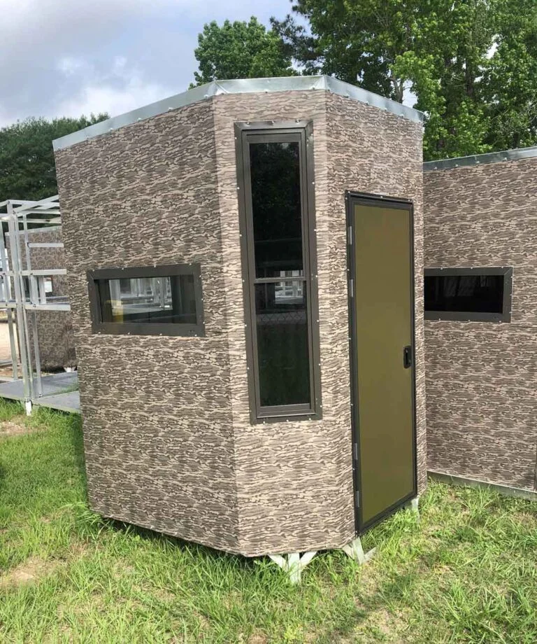 Hexagon bow and gun hunting blind