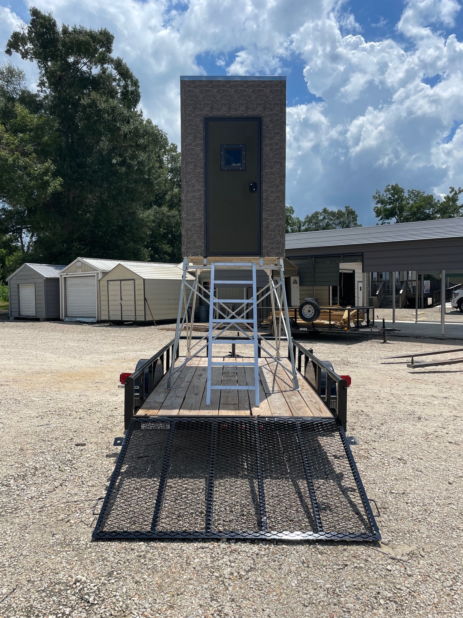 Deer blind on trailer side view